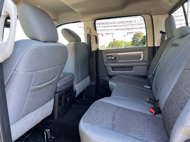 2016 RAM 1500 Big Horn