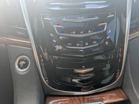 2019 Cadillac Escalade Luxury