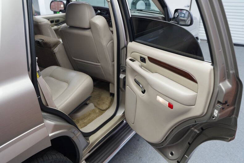 2002 Cadillac Escalade