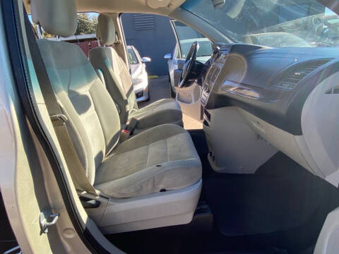 2014 Dodge Grand Caravan American Value Package