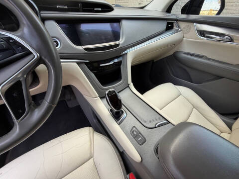 2018 Cadillac XT5 Premium Luxury
