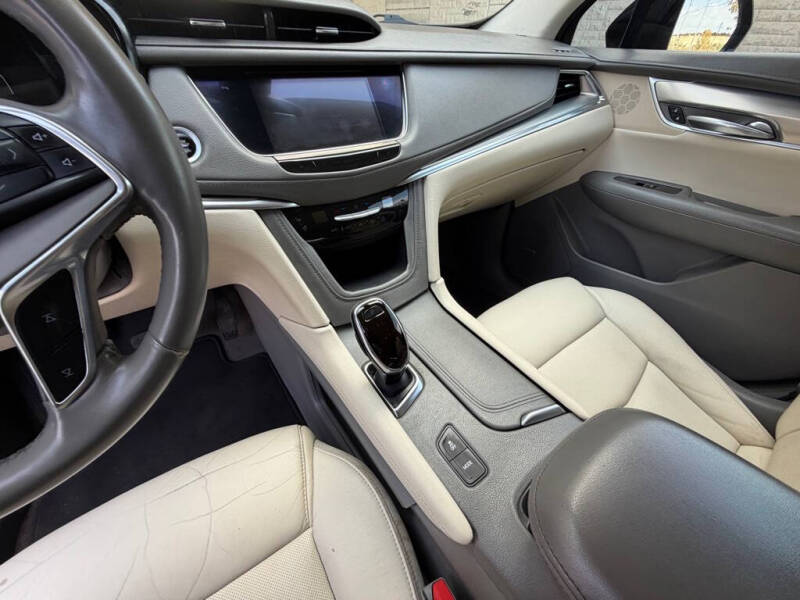 2018 Cadillac XT5 Premium Luxury