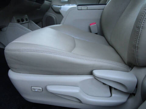 2014 Toyota Prius v Three