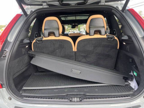 2024 Volvo XC90 Recharge T8 Ultimate Bright Theme 7P