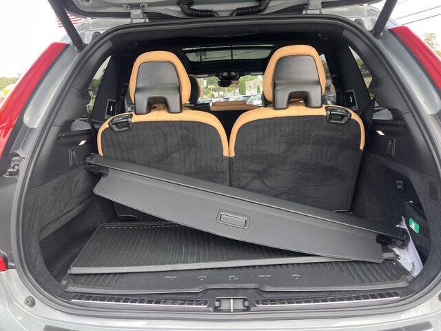 2024 Volvo XC90 Recharge T8 Ultimate Bright Theme 7P