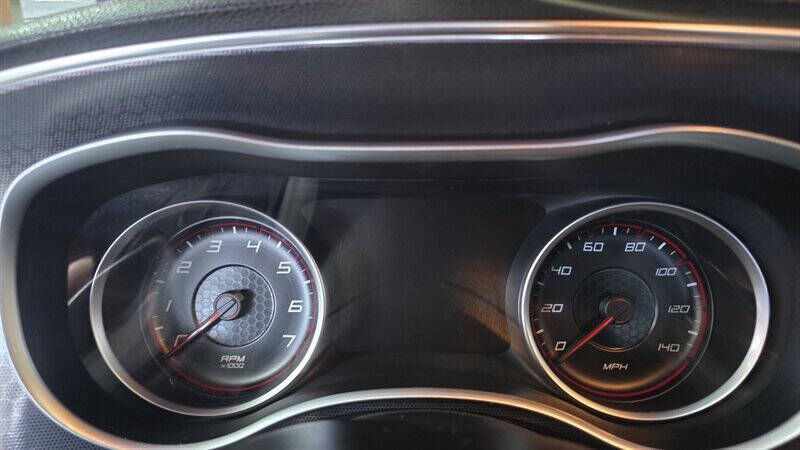 2015 Dodge Charger SXT