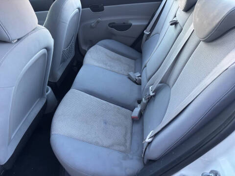 2011 Hyundai Accent GLS