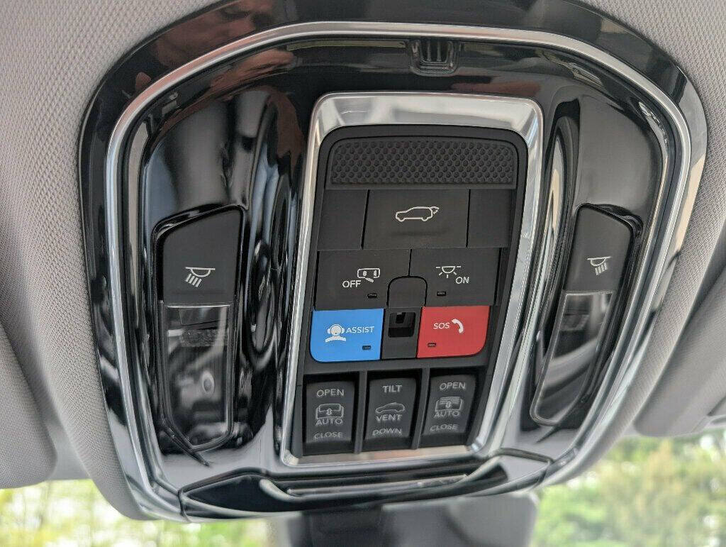 2021 Jeep Grand Cherokee L 22