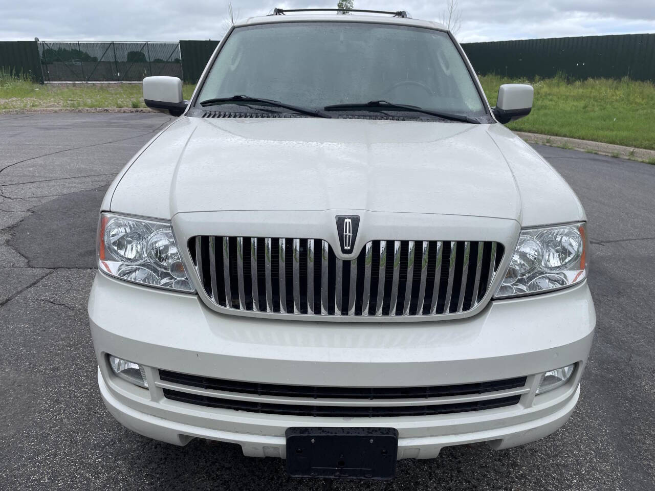 2005 Lincoln Navigator for sale at Twin Cities Auctions in Elk River, MN