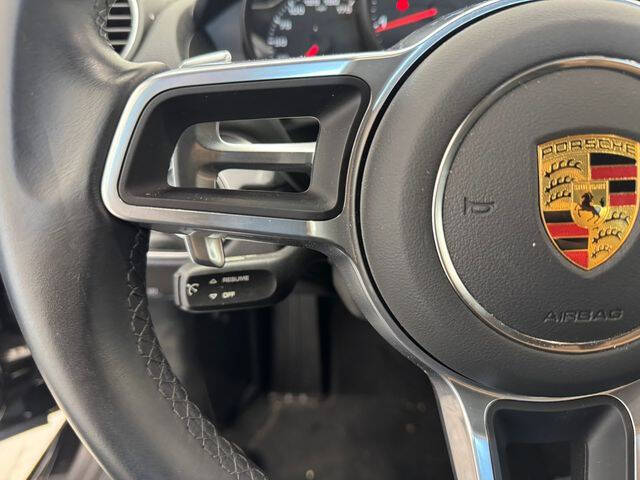 2021 Porsche 718 Cayman T