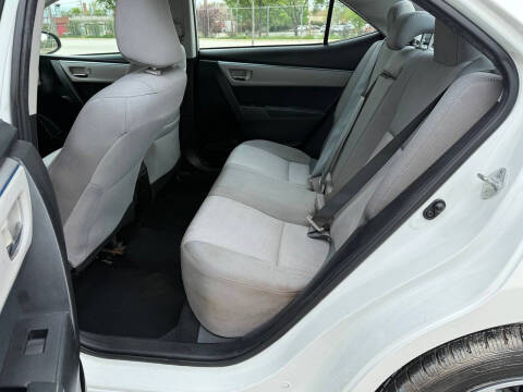 2015 Toyota Corolla LE