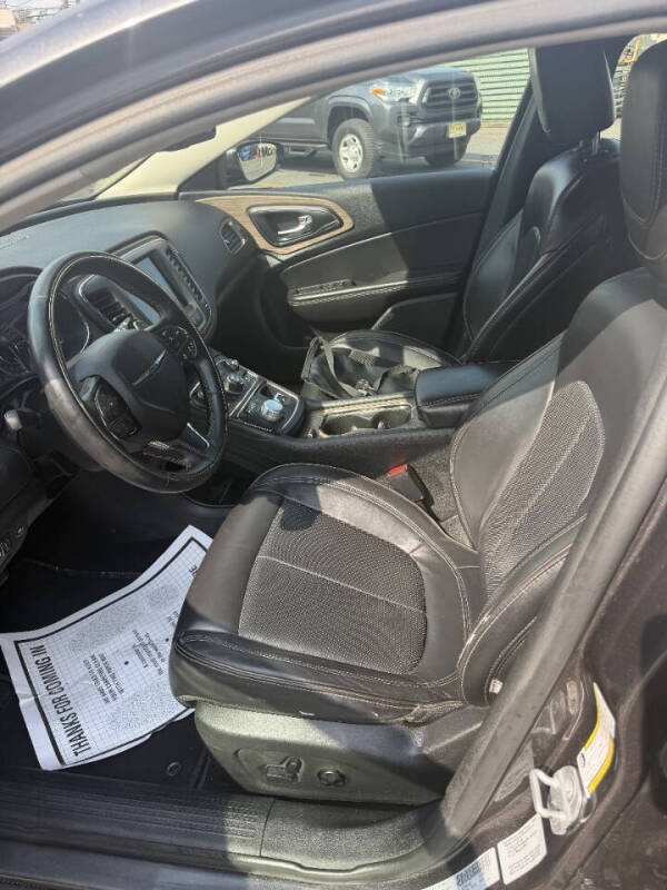 2015 Chrysler 200 C
