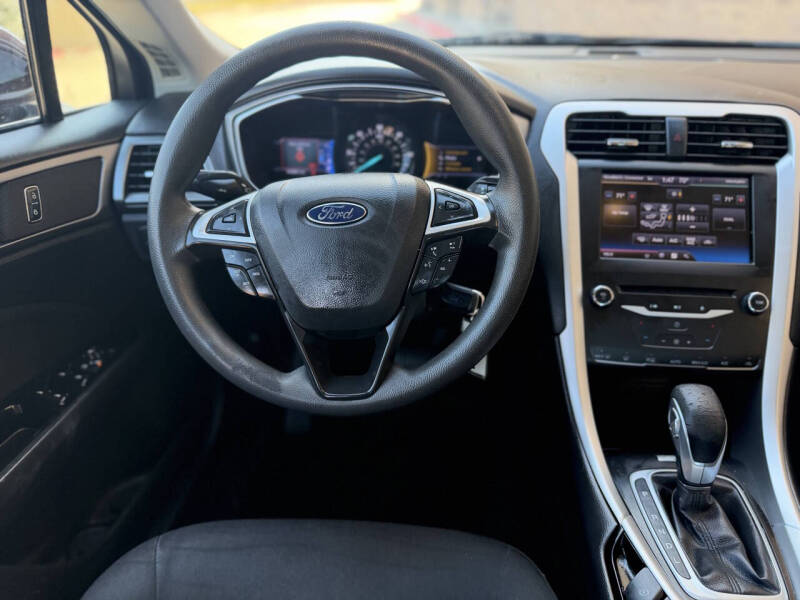 2013 Ford Fusion Hybrid SE