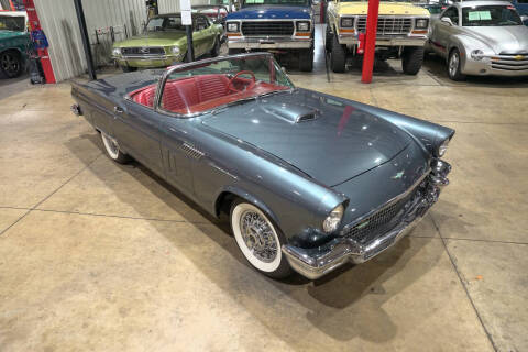 1957 Ford Thunderbird