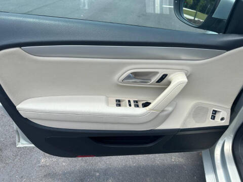 2010 Volkswagen CC Sport