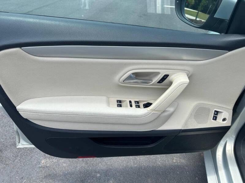 2010 Volkswagen CC Sport