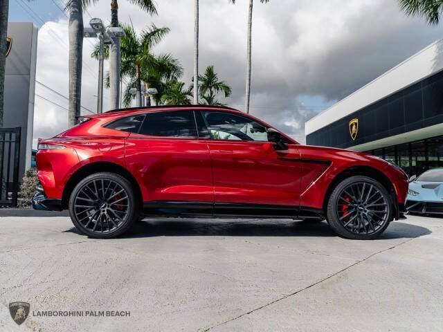 2023 Aston Martin DBX 707