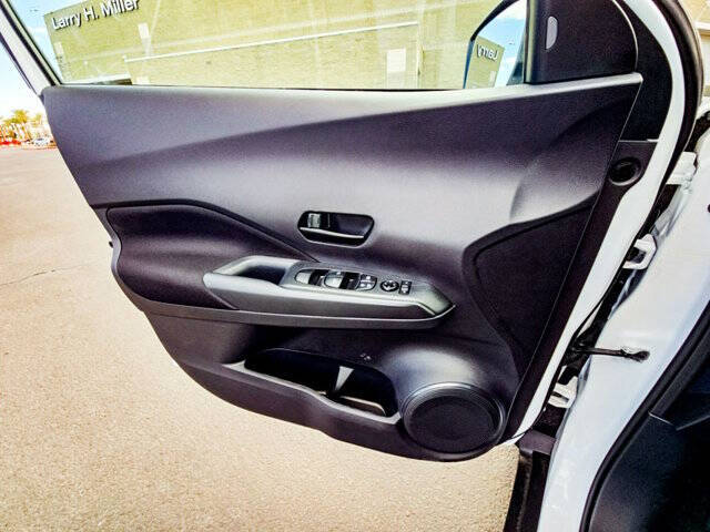 2025 Nissan Kicks Play S