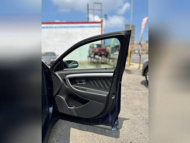 2011 Ford Taurus SEL