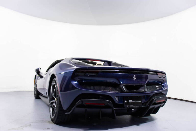 2024 Ferrari 296 GTS