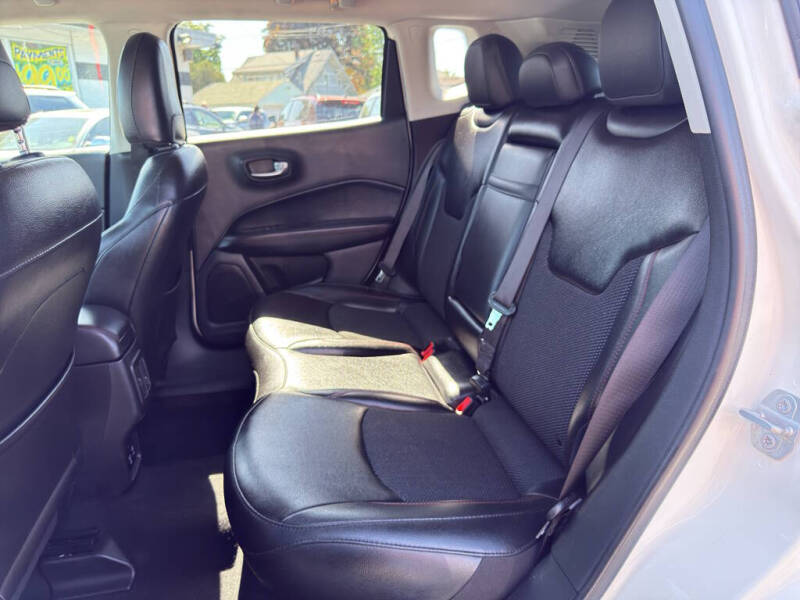 2020 Jeep Compass Trailhawk