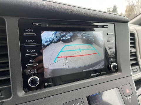 2019 Toyota Sienna XLE 8-Passenger