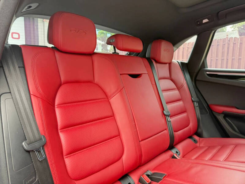 2017 Porsche Macan GTS