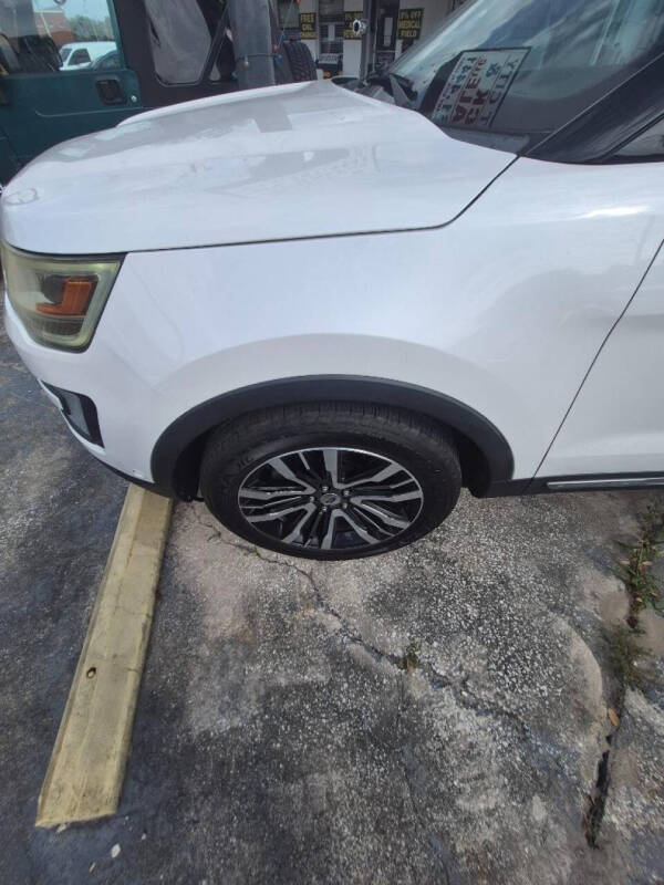2017 Ford Explorer Platinum