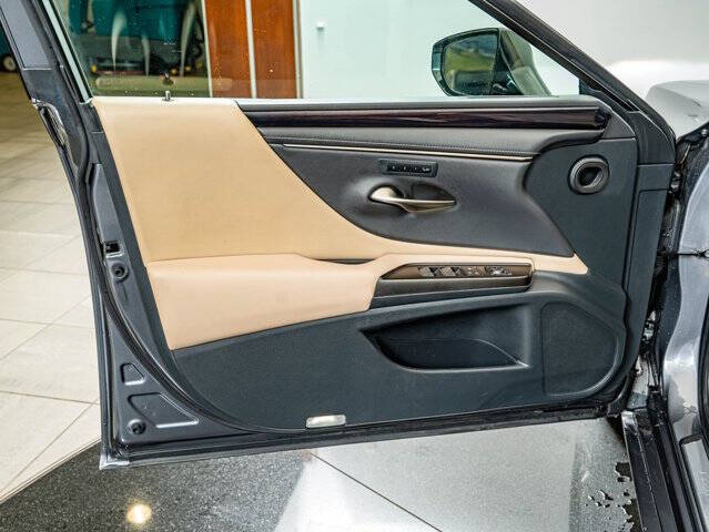 2019 Lexus ES 350