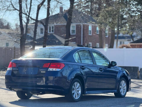 2010 Subaru Legacy 2.5i Premium