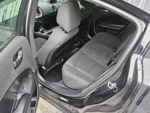 2013 Dodge Charger SXT