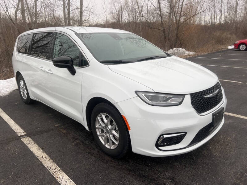 2024 Chrysler Pacifica Touring L