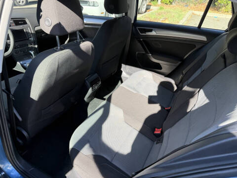 2016 Volkswagen e-Golf SE