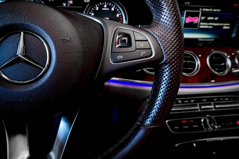 2017 Mercedes-Benz E-Class E 300 4MATIC