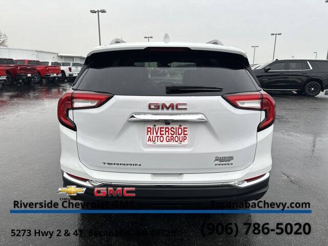 2022 GMC Terrain SLT