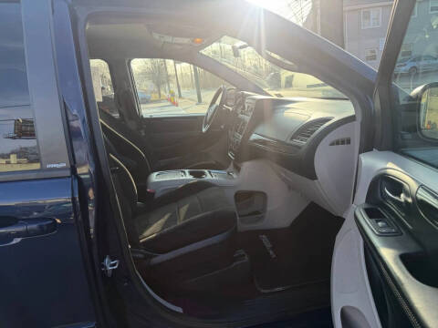 2013 Dodge Grand Caravan SXT