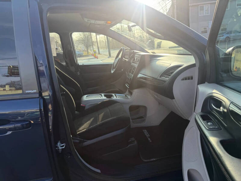 2013 Dodge Grand Caravan SXT