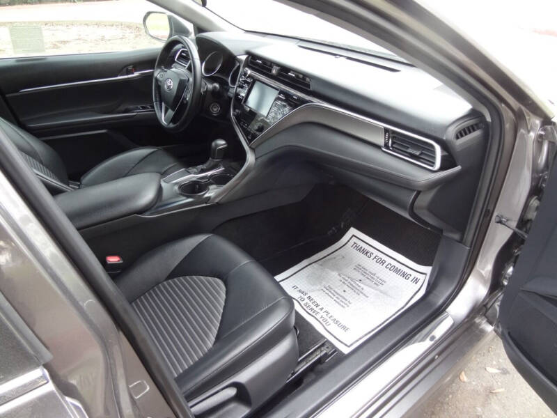 2018 Toyota Camry SE