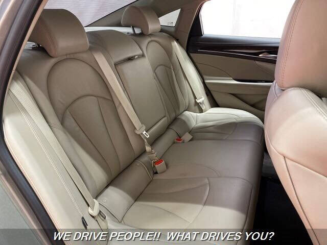 2017 Buick LaCrosse Essence