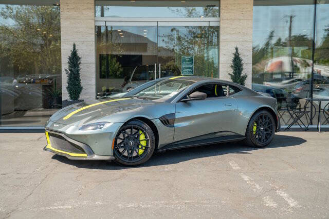 2020 Aston Martin Vantage 38