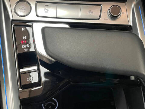 2019 Audi e-tron quattro Prestige