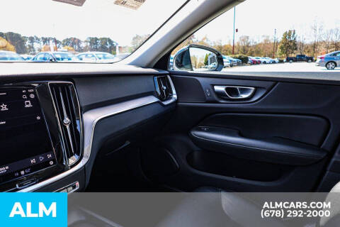 2024 Volvo S60 B5 Core Dark Theme