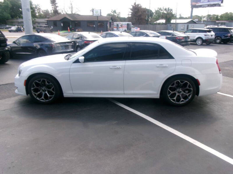 2018 Chrysler 300 S