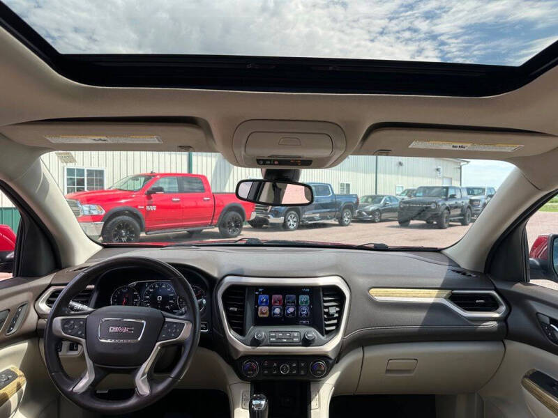 2019 GMC Acadia Denali
