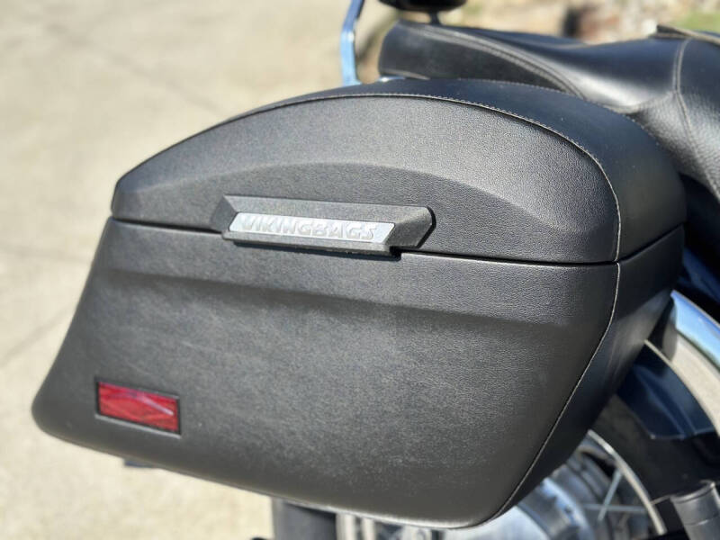 2006 Suzuki Boulevard