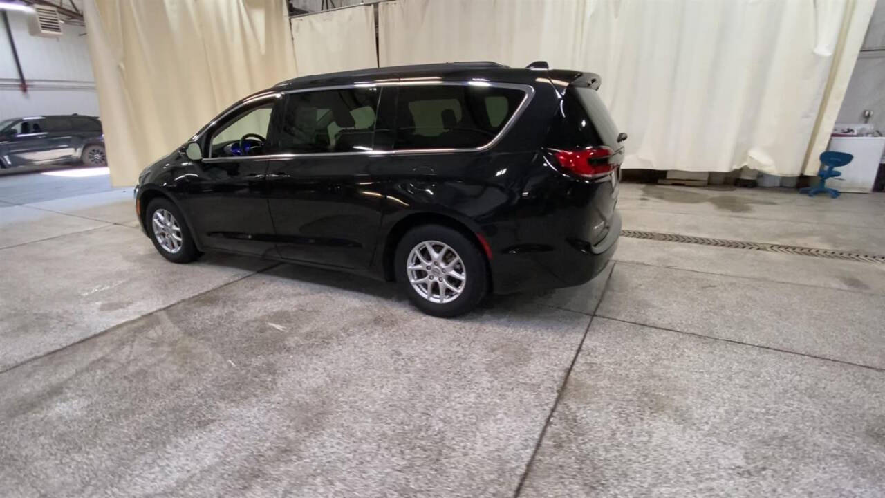 2022 Chrysler Pacifica for sale at Victoria Auto Sales in Victoria, MN