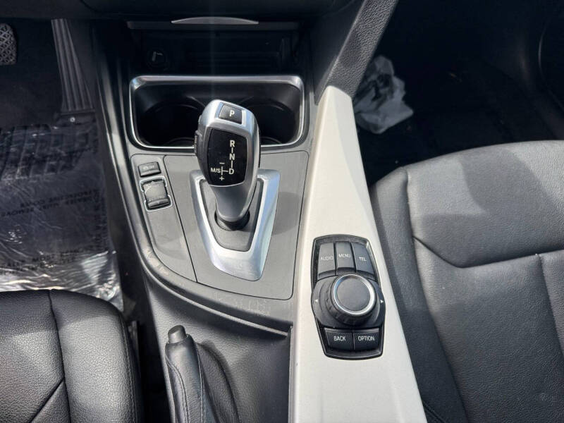 2014 BMW 3 Series 320i