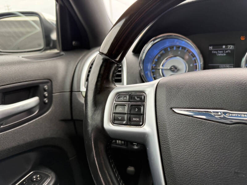 2011 Chrysler 300 C