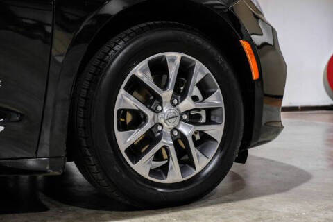 2022 Chrysler Pacifica Hybrid Pinnacle