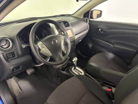 2019 Nissan Versa